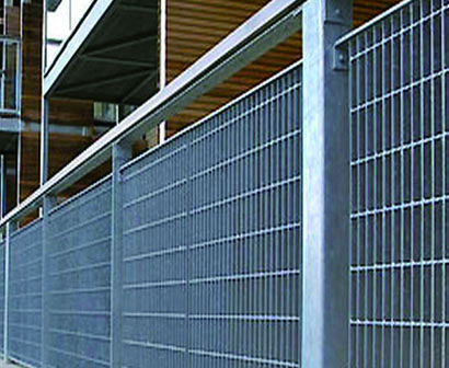 钢格板围栏(图2)